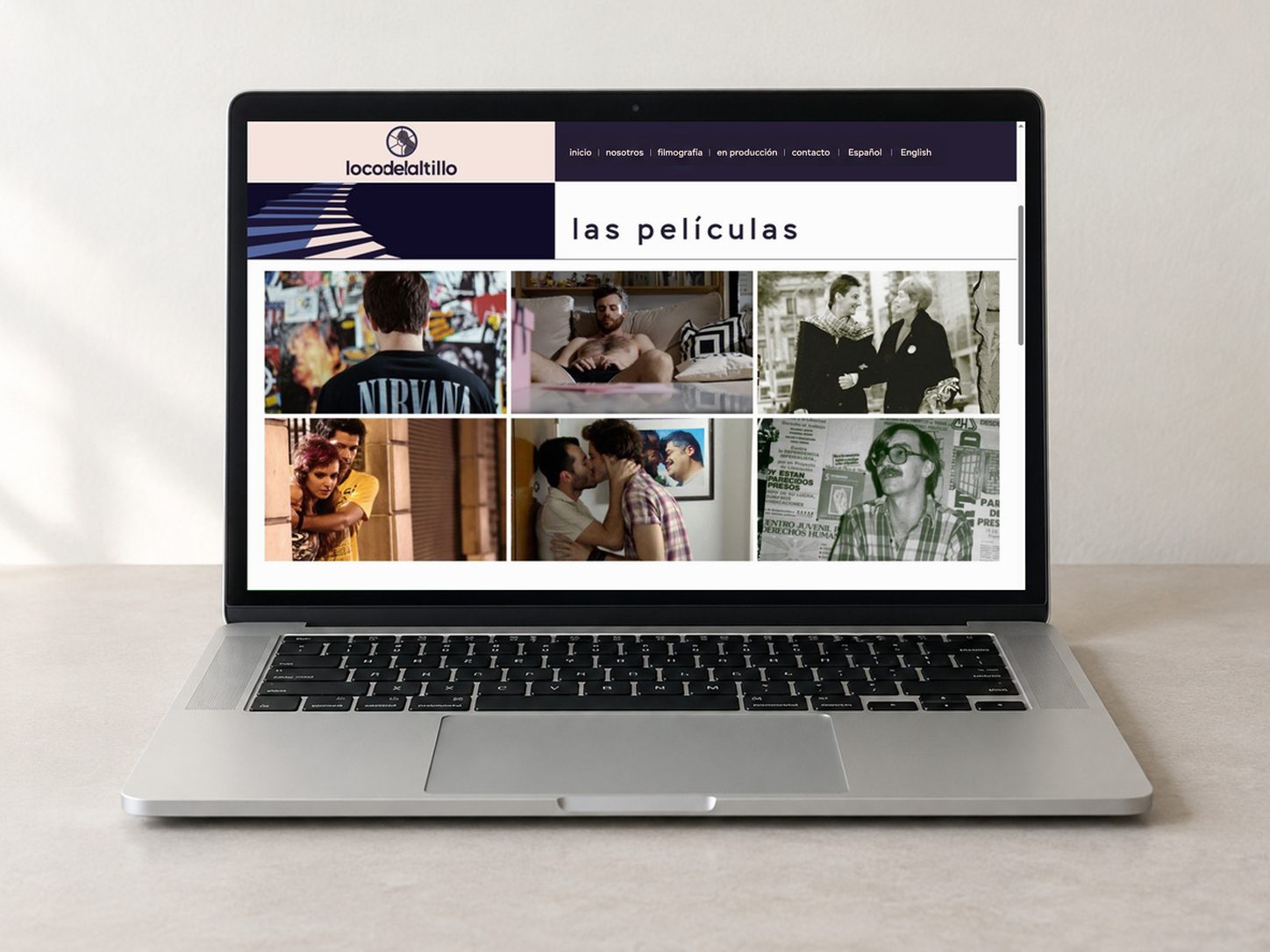 Sección de películas de Loco del Altillo en computadora portátil