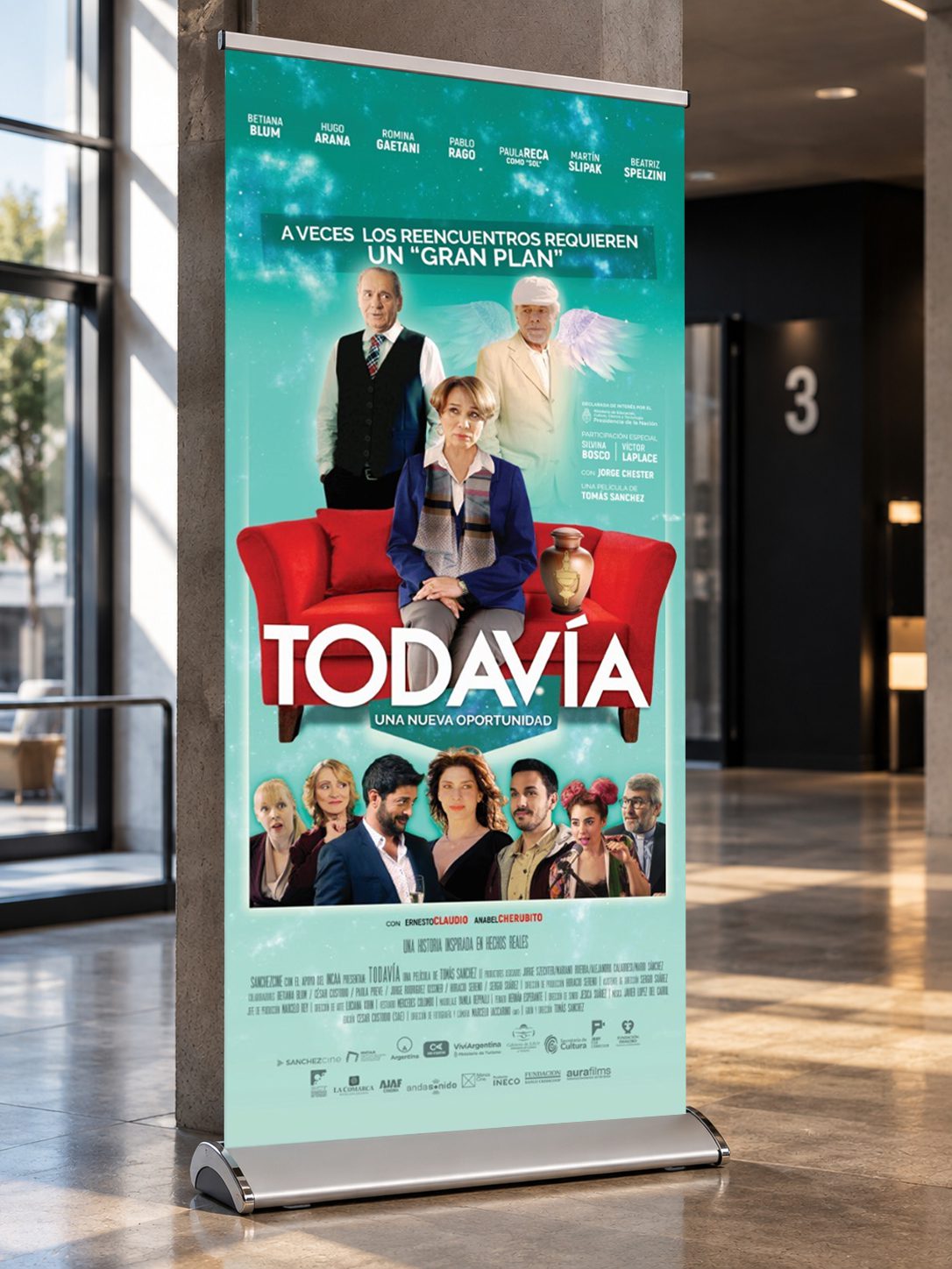 Banner enrollable de la película Todavía