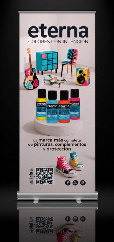 Banner de Eterna «Colores con intención», con pinturas Acrílico Deco y objetos intervenidos